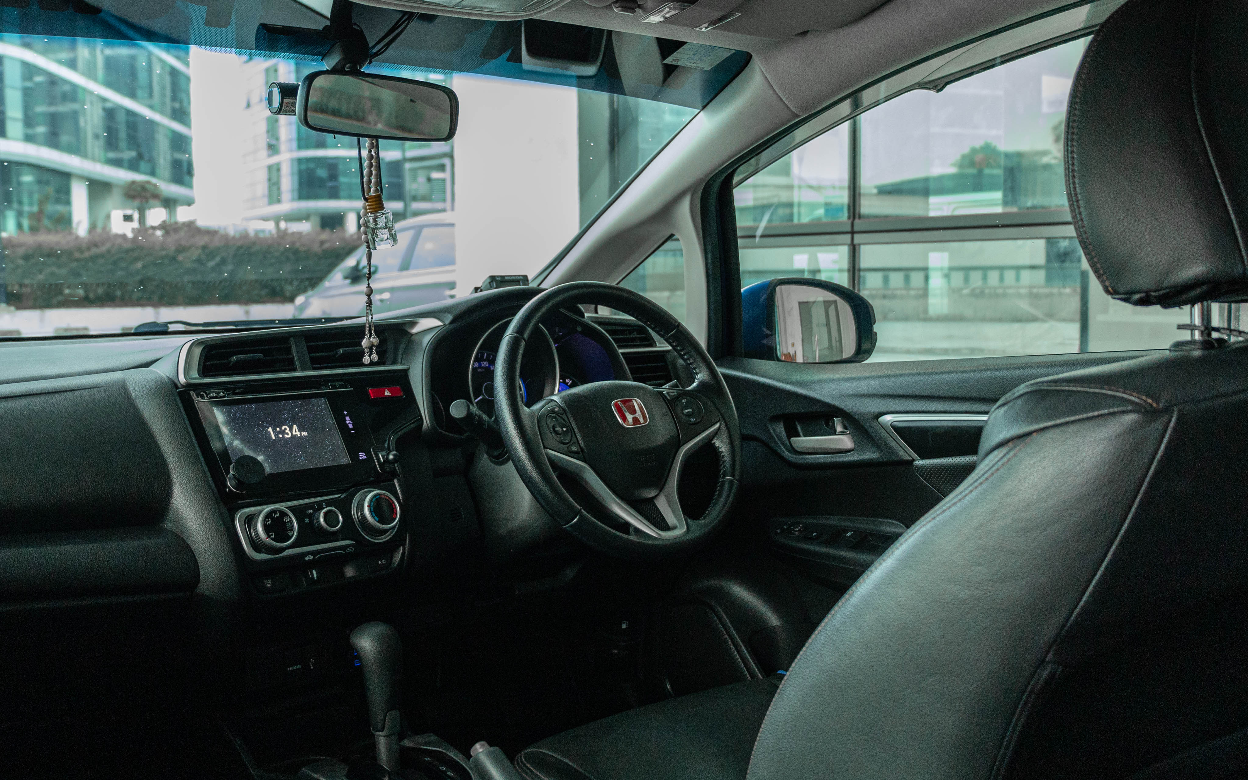 Motorist Car Buyer's Guide: Honda Jazz 1.3A | Articles | Motorist